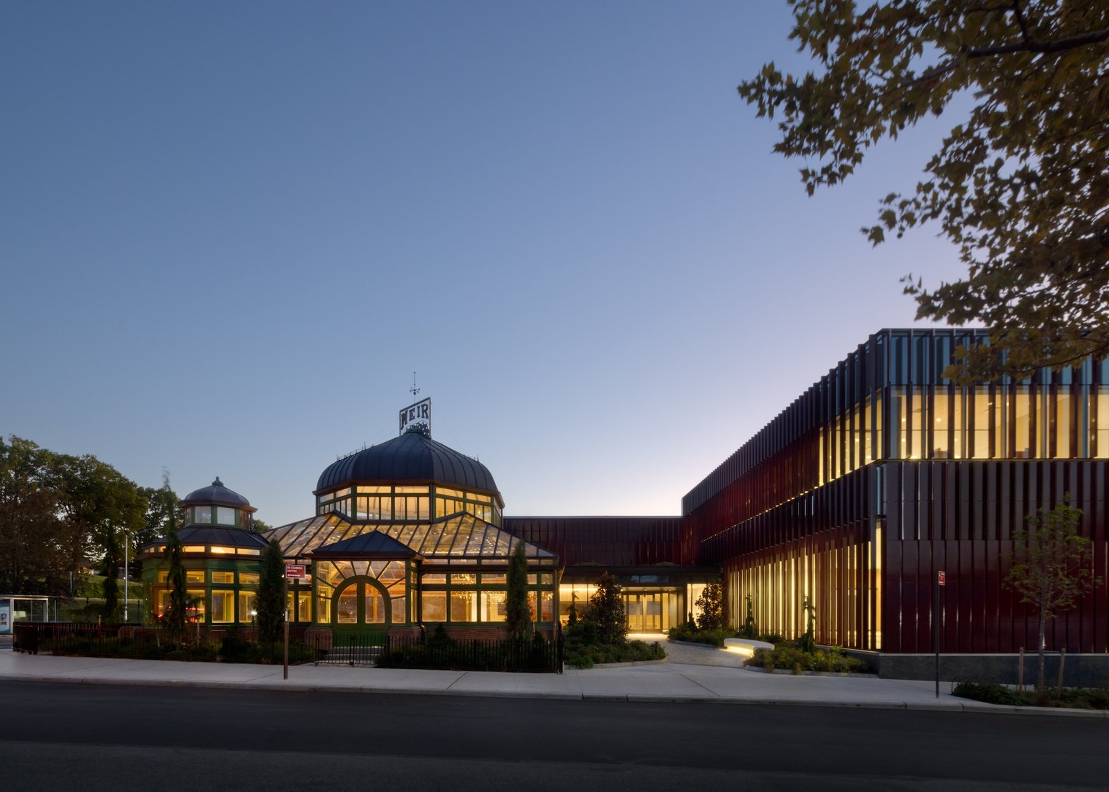 Nhà Xanh tại Nghĩa trang Green-Wood