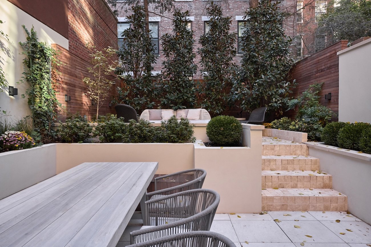 Sân sau của ngôi nhà