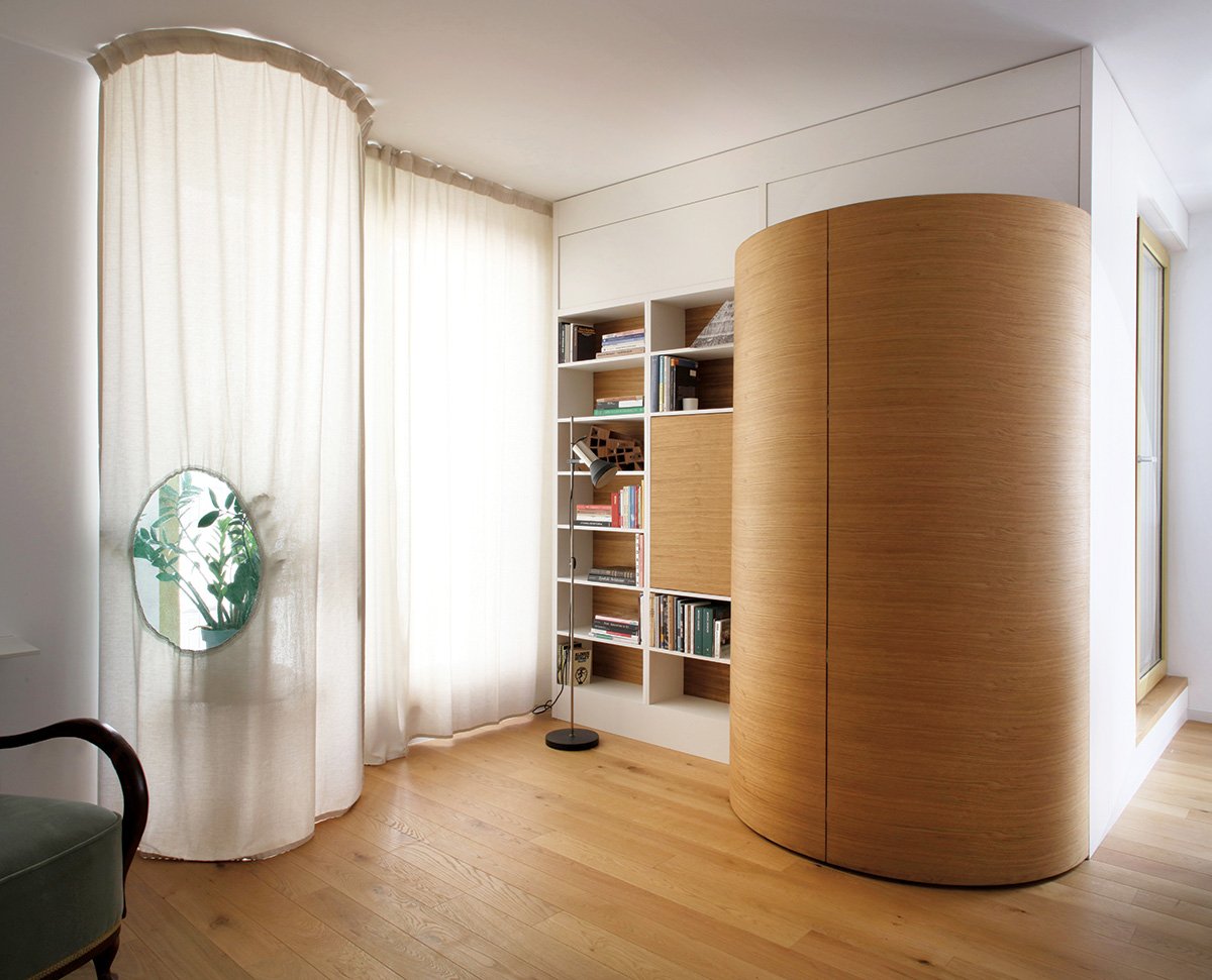 Phòng ở phía trước tủ quần áo