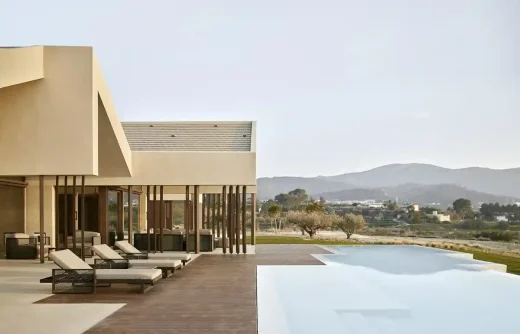 Clos de la Vila Valencia Spain building design