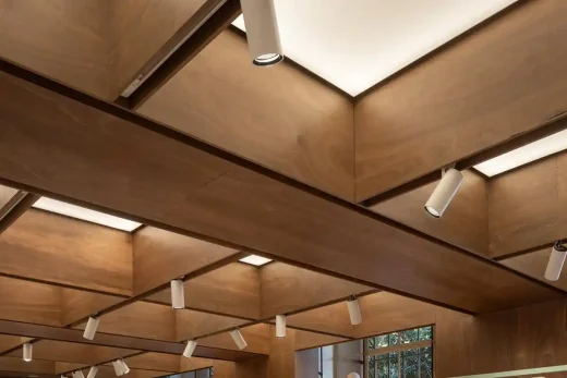 Cửa hàng Country Road Brisbane Queensland trần