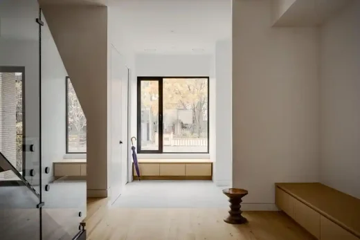 Cửa sổ Montrose Sixplex Housing Toronto Ontario