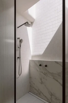 Nhà phố Roberts Street Essendon Victoria vòi hoa sen