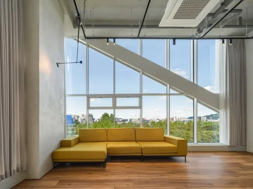 Tòa nhà phòng khám cấy tóc Seongsu Triangle Seoul Hàn Quốc