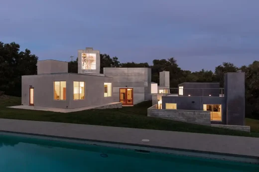 Ngôi nhà Sirmai-Peterson Thousand Oaks, California của kiến ​​trúc sư Frank Gehry