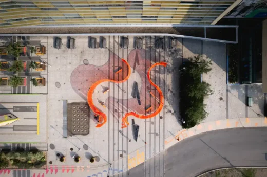 Nghệ thuật công cộng Bức tường thứ tư Laval Canada