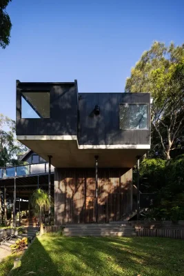Bóng tối của khu nhà Treehouse Northern Beaches Sydney