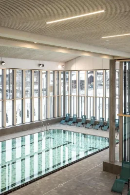 Bể bơi trong nhà Therme Oberstdorf Bavaria Nam Đức