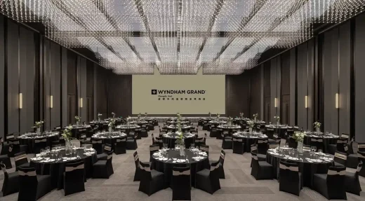 Zhonghong Wyndham Grand Hotel Chengdu, China building