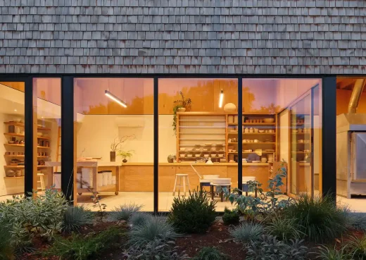 Cửa sổ xưởng gốm sứ Seattle Washington