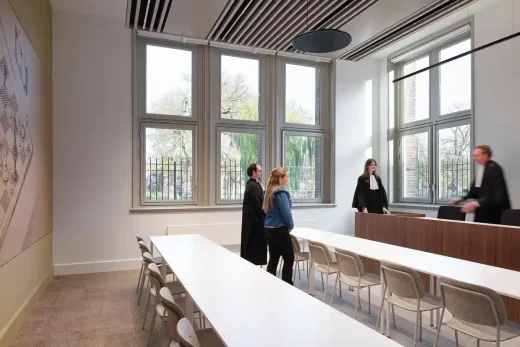 Bàn làm việc của Tòa án Tòa nhà H Utrecht