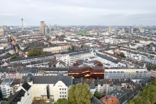 Đường cong X Düsseldorf Đức