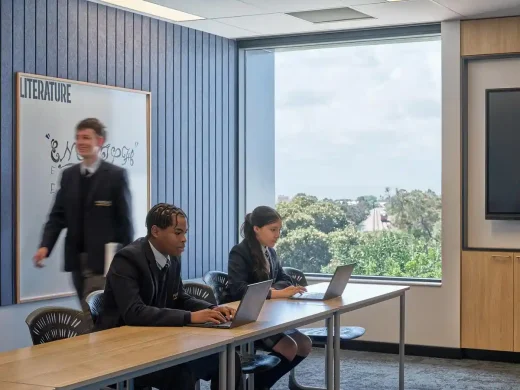 Trường Trung học Portside Chirstian College Ethelton Adelaide Lớp học Nam Úc