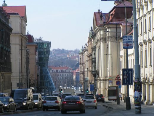 Tòa nhà Rasin Praha của kiến ​​trúc sư Frank Gehry