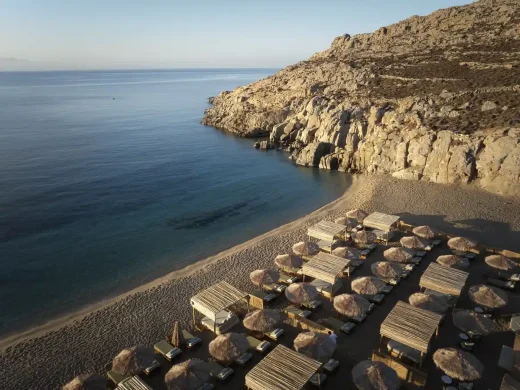 Khách sạn Sunrise Beach Mykonos bờ biển Hy Lạp