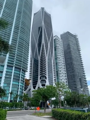 1000 Thousand Museum Miami building
