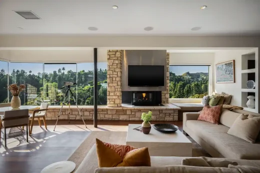 1131 Miradero Road Beverly Hills do kiến ​​trúc sư Paul R. Williams thiết kế