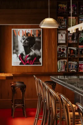 Quán bar Edicola Montreal Quebec Canada quán cà phê