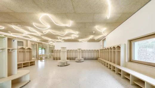 Tòa nhà đa chức năng nguyên khối Barbian Bolzano Ý