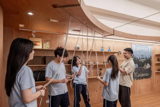 Lớp học trường trung học cơ sở rừng Qingshan Đài Bắc