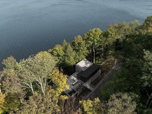 Nhà Chống Dốc Potton Quebec Canada