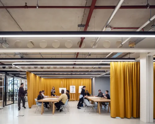 Không gian làm việc tại 100 Fetter Lane London: Fletcher Priest Architects
