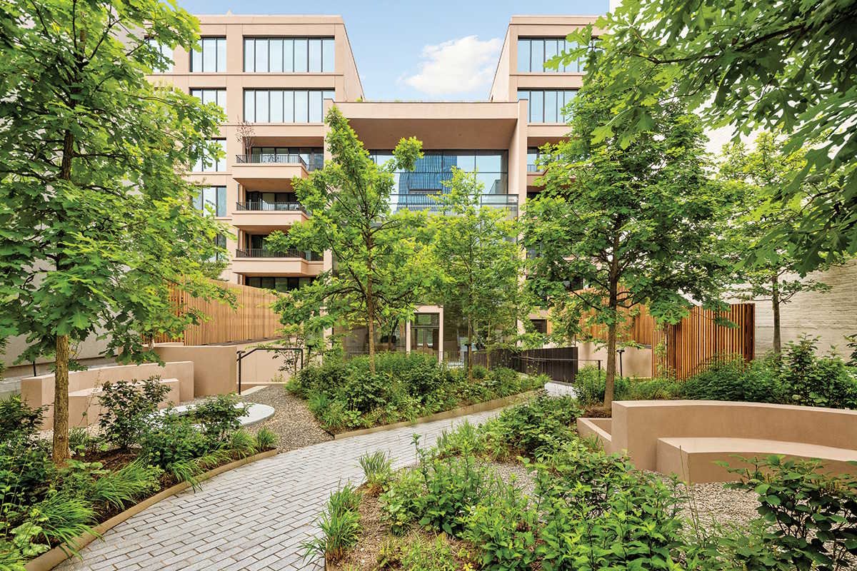cầu tới sảnh khu phức hợp Bergen