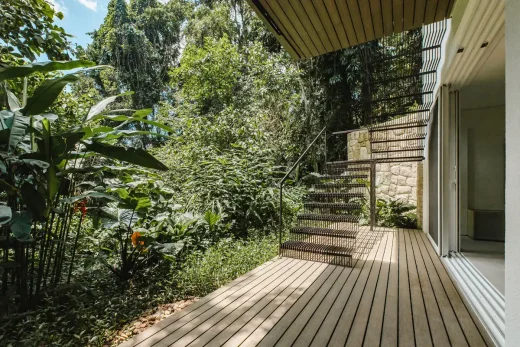 Cầu thang nhà Casa Iporanga, Guaruja