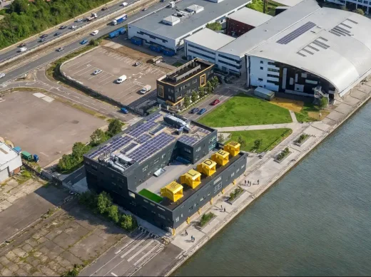 Tòa nhà Thiết kế và Kỹ thuật Luân Đôn UTC Royal Docks