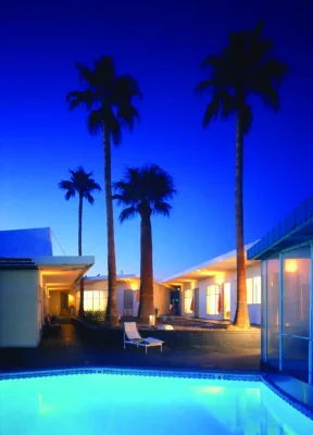 Suối nước nóng sa mạc Miracle Manor Retreat, CA