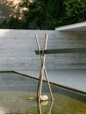 Plou Prou? Pavelló Mies van der Rohe Barcelona