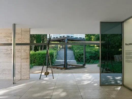 Plou Prou? Pavelló Mies van der Rohe Barcelona