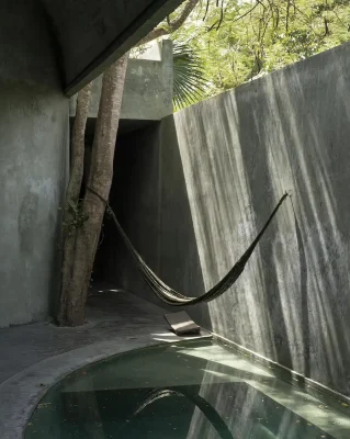 Sân Green Brutalist Grotto Yucatán Mexico