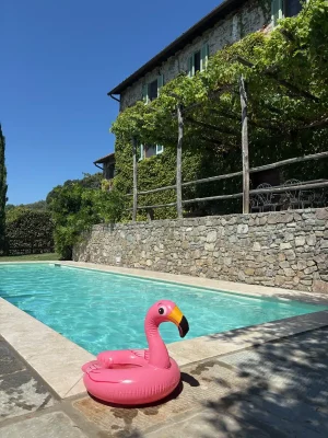 Bể bơi bền vững Tuscany Ý