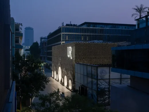 Cửa hàng hàng đầu Urban Revivo Bắc Kinh Trung Quốc